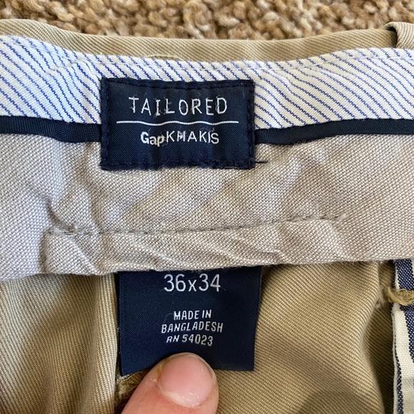 Gap Khakis size 36 men’s dress pants (MP-2) - Picture 2 of 4